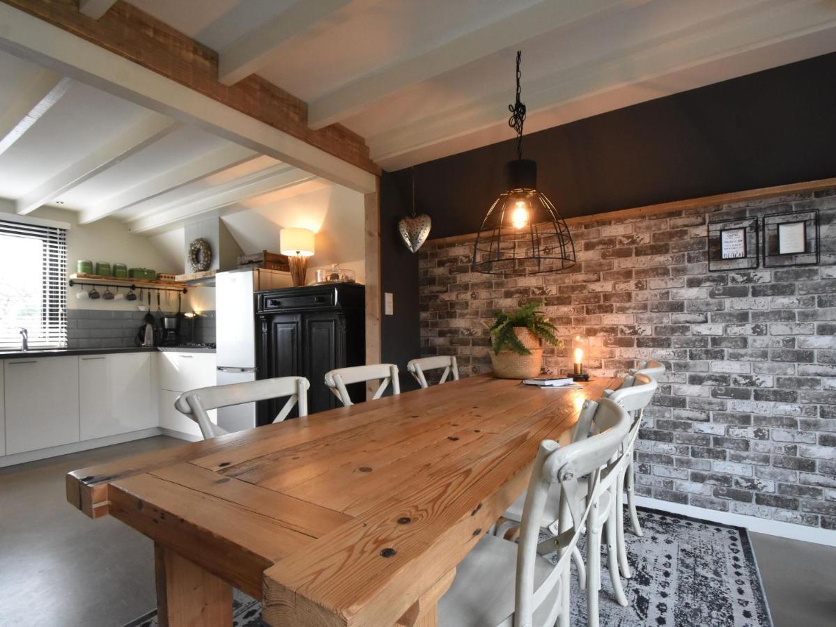 Balmy Holiday Home In Tuitjenhorn With Fenced Garden Zewnętrze zdjęcie