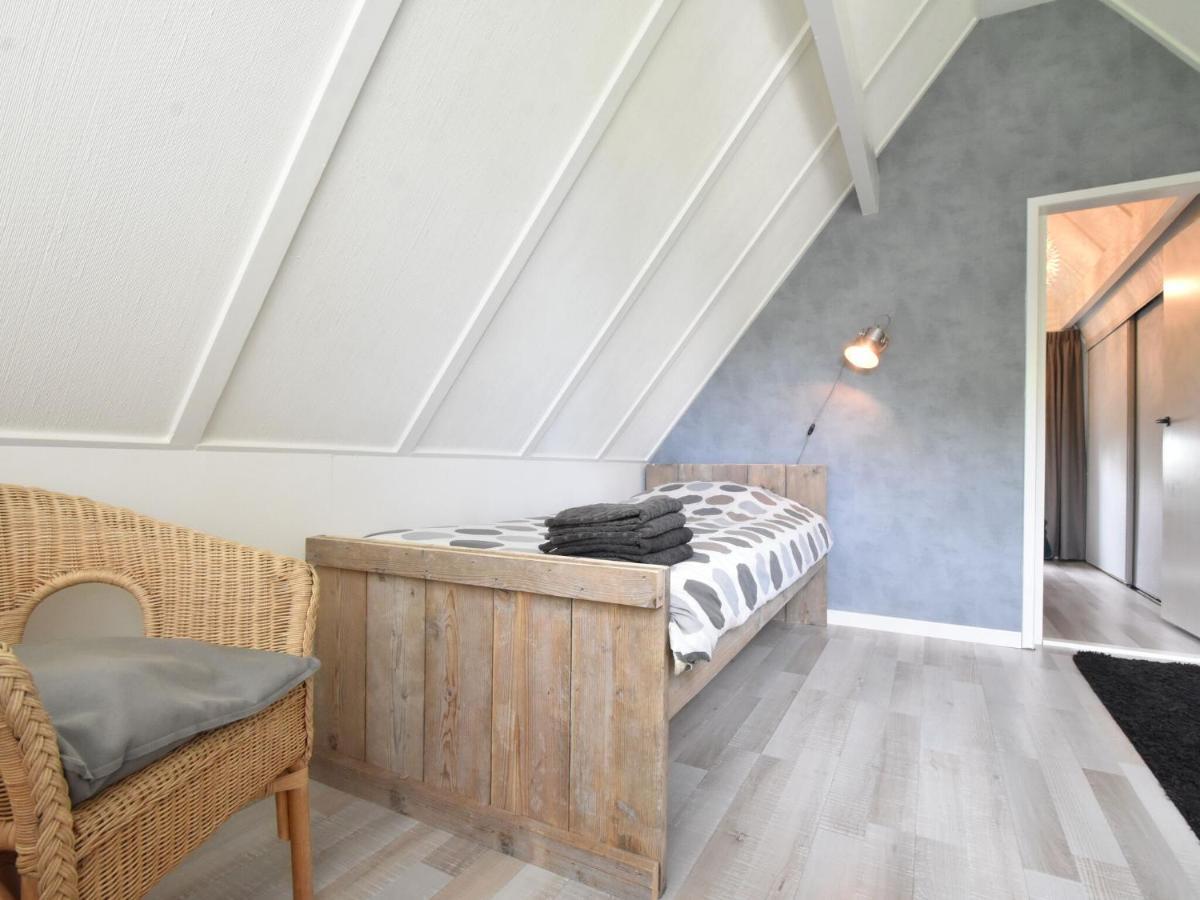 Balmy Holiday Home In Tuitjenhorn With Fenced Garden Zewnętrze zdjęcie