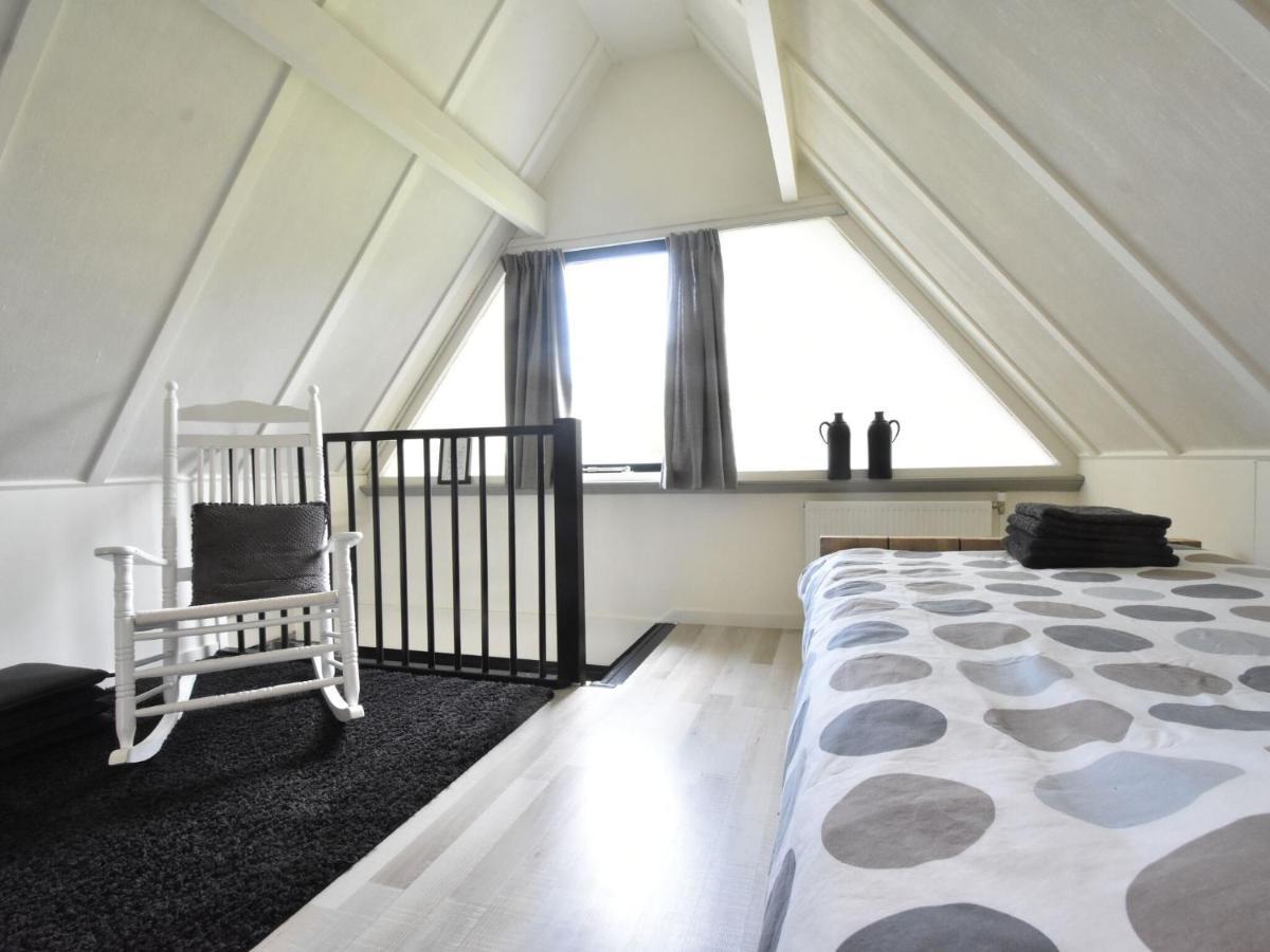 Balmy Holiday Home In Tuitjenhorn With Fenced Garden Zewnętrze zdjęcie